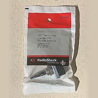 SPDT Heavy duty Center-Off Toggle switch Contacts rated 10A at 125VAC 6A at 250
