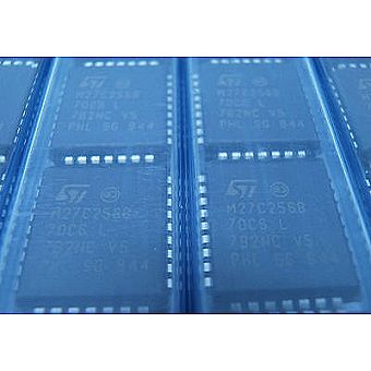 ST 27c256b-70c6 EPROM 256k 32kx8 70ns 27c256b m27c256 5v plcc-32 OTP